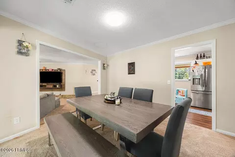 Dining - 402 Mcdill Ln, Hampton, SC 29924 photo 1 of 2