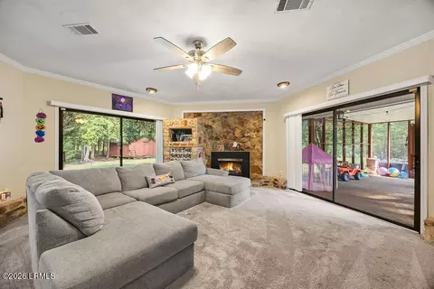 Living - 402 Mcdill Ln, Hampton, SC 29924 photo 1 of 1
