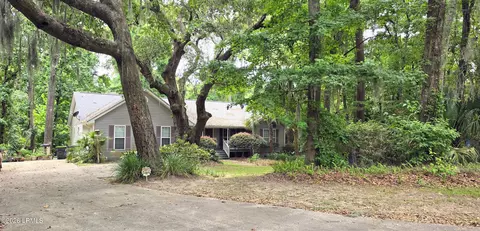 209 Stuart Town Rd, Beaufort, SC 29902