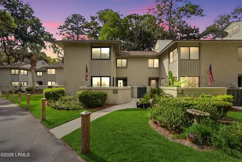 90 Gloucester Rd #1003, Hilton Head Island, SC 29928