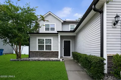32 Pacolet Ln, Beaufort, SC 29906