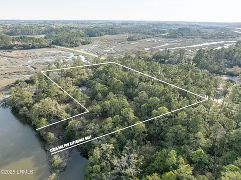 174 Polowana Rd, Saint Helena Island, SC 29920