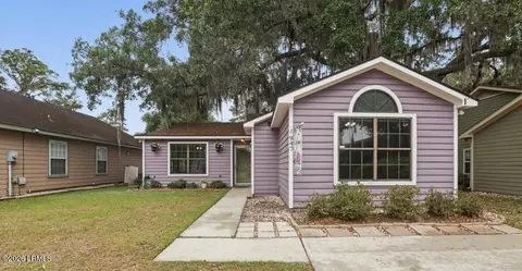 947 Oyster Cove Rd, Beaufort, SC 29902