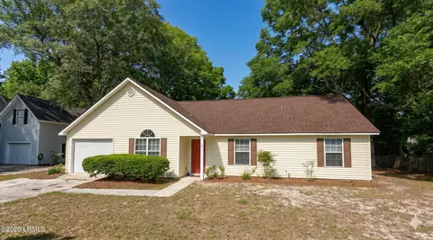 36 Le Moyne Dr, Beaufort, SC 29907