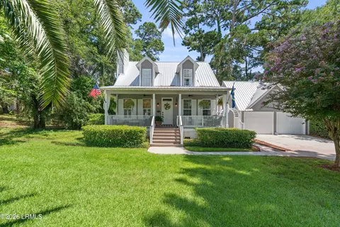 354 Cottage Farm Dr, Beaufort, SC 29902