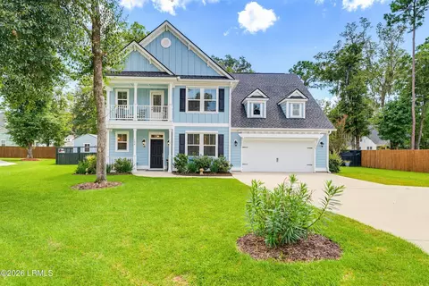 106 Cowbird Ct, Beaufort, SC 29907