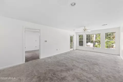 1231 Ladys Island Dr #223, Port Royal, SC 29935