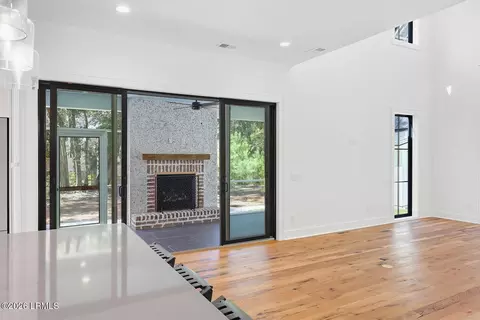 Living - 4 Blake Ln, Seabrook, SC 29940 photo 6 of 6