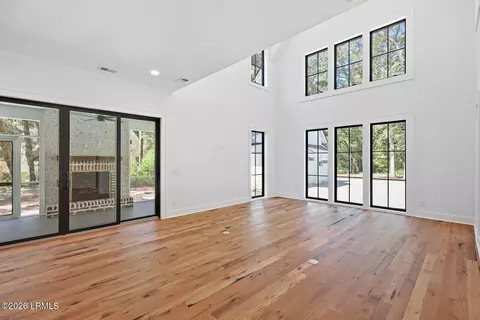 Living - 4 Blake Ln, Seabrook, SC 29940 photo 2 of 6