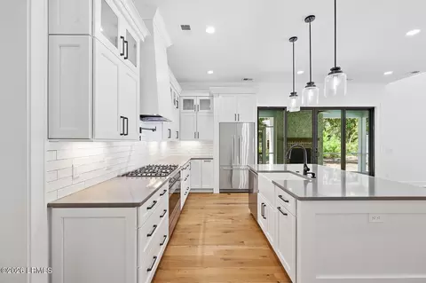 Kitchen - 4 Blake Ln, Seabrook, SC 29940 photo 6 of 7