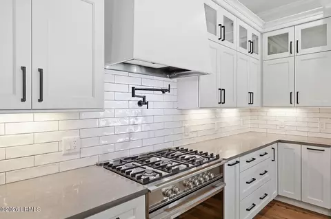 Kitchen - 4 Blake Ln, Seabrook, SC 29940 photo 7 of 7
