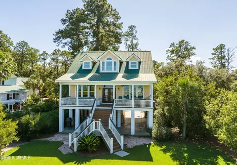 100 Seacrest Ln, Seabrook, SC 29940