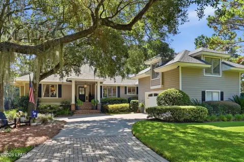 26 Flagship Ln, Hilton Head Island, SC 29926