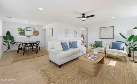 1922 Baggett St, Beaufort, SC 29902