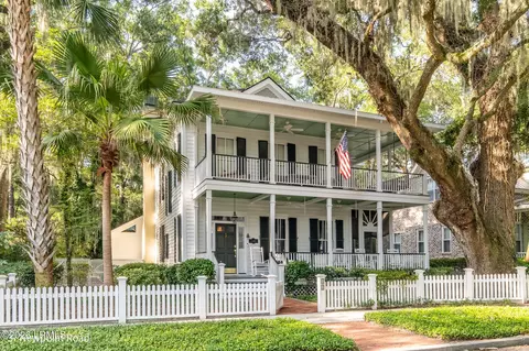 31 Newpoint Rd, Beaufort, SC 29907