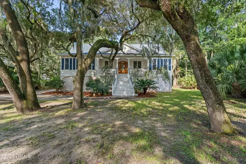 15 Dockside Ln, Saint Helena Island, SC 29920