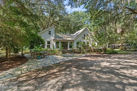 Exterior - 46 Rainbow Rd, Bluffton, SC 29910 photo 2 of 9