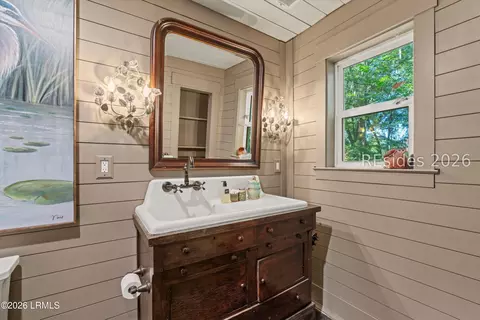 Bath - 46 Rainbow Rd, Bluffton, SC 29910 photo 3 of 6