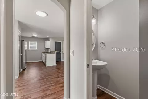 Entry Way - 28 E Park Loop, Bluffton, SC 29910 photo 1 of 4