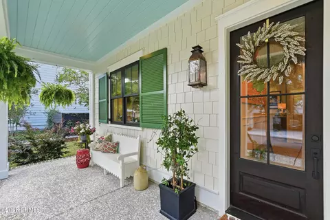 Exterior - 26 Tabby Shell Rd, Bluffton, SC 29910 photo 10 of 14