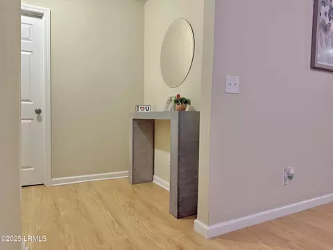 Entry Way - 801 Elm St E, Hampton, SC 29924 photo 2 of 2