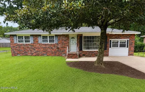 129 Belknap Rd, Goose Creek, SC 29445