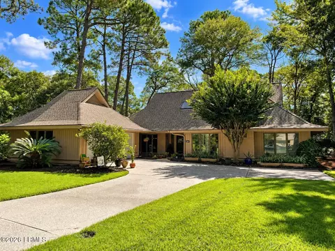 22 Towhee Rd, Hilton Head Island, SC 29926