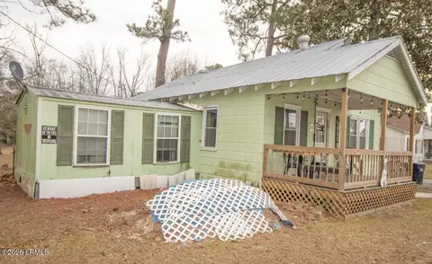 Exterior - 111 Hoover St S, Hampton, SC 29924 photo 2 of 10