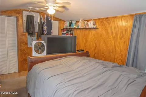 Bedroom - 111 Hoover St S, Hampton, SC 29924 photo 1 of 2