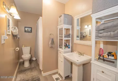 Bath - 111 Hoover St S, Hampton, SC 29924 photo 1 of 1