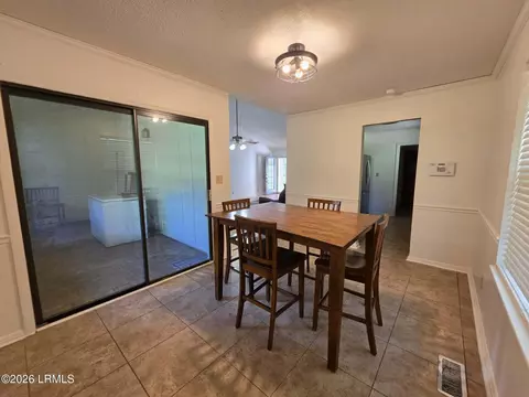 Dining - 212 Glendale St, Hampton, SC 29924 photo 2 of 2