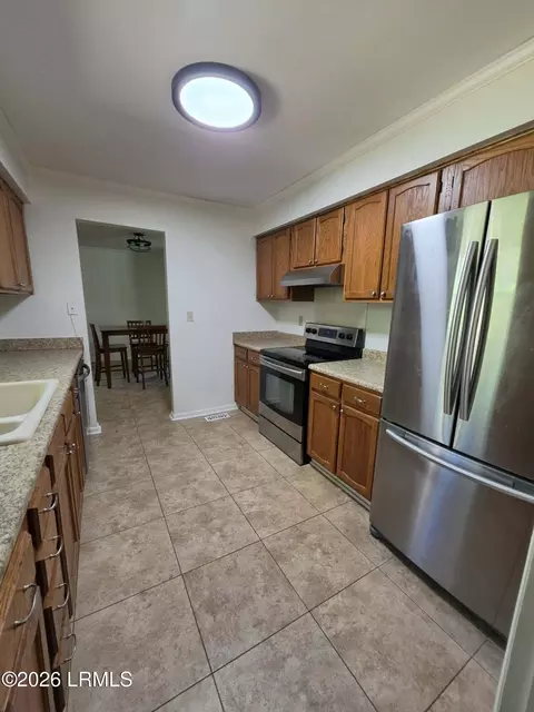 Kitchen - 212 Glendale St, Hampton, SC 29924 photo 2 of 5