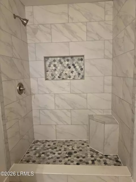 Bath - 212 Glendale St, Hampton, SC 29924 photo 7 of 8