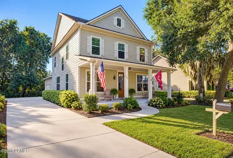 124 Wrights Point Cir, Beaufort, SC 29902