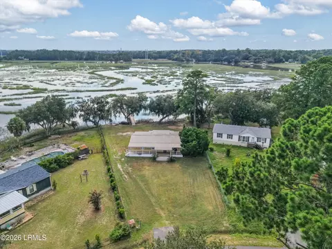 1724 Jasperstone Cir, Beaufort, SC 29906