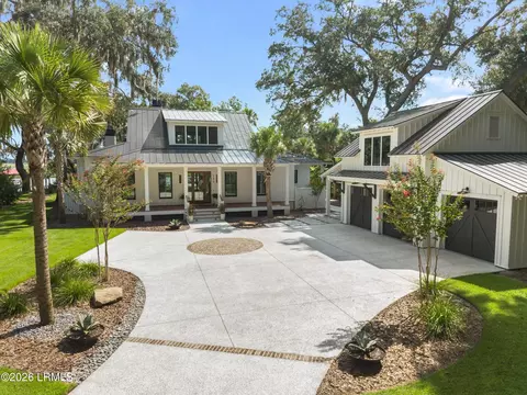 250 Distant Island Dr, Beaufort, SC 29907
