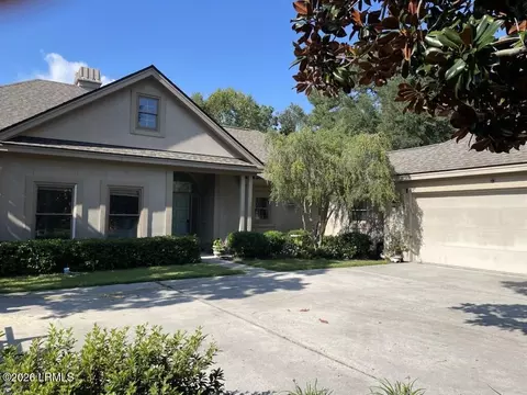 6 Anna Ct, Hilton Head Island, SC 29926