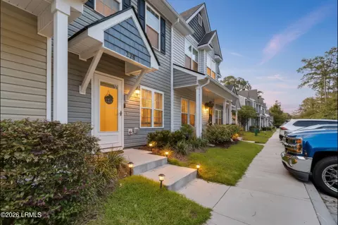 228 Admiration Ave, Beaufort, SC 29906