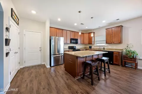 Kitchen - Undisclosed, Bluffton, SC 29910 photo 2 of 4