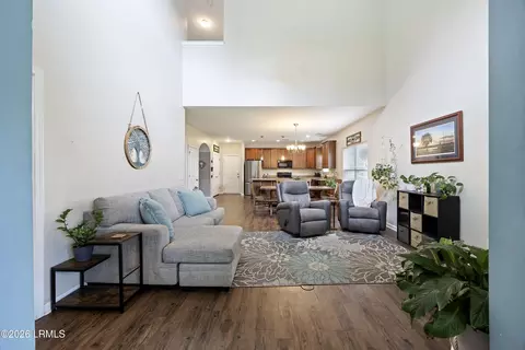 Entry Way - Undisclosed, Bluffton, SC 29910 photo 3 of 10