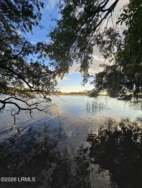 198 Bull Point Dr, Seabrook, SC 29940