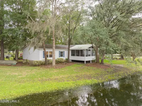 51 Benton Ln, Bluffton, SC 29910