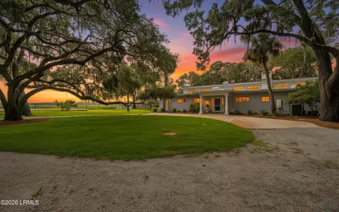 200 Millstone Dr, Saint Helena Island, SC 29920