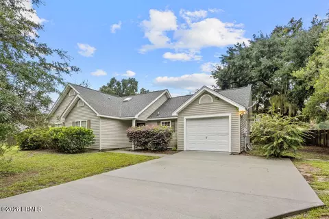 51 Southern Magnolia Dr, Beaufort, SC 29907