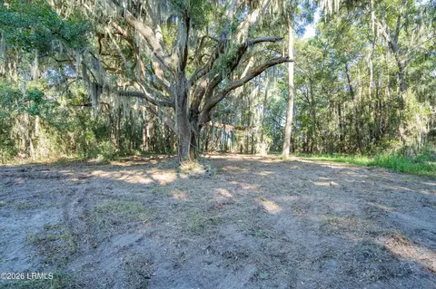 14 Kinte Dr, Saint Helena Island, SC 29920