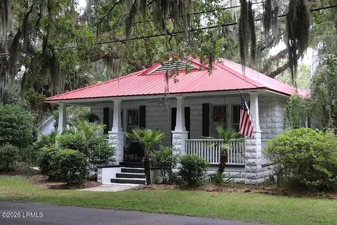 2106 North St, Beaufort, SC 29902
