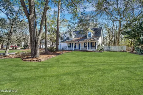 19 Le Moyne Dr, Beaufort, SC 29907