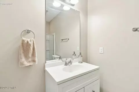 Bath - 388 Dante Cir, Beaufort, SC 29906 photo 2 of 4