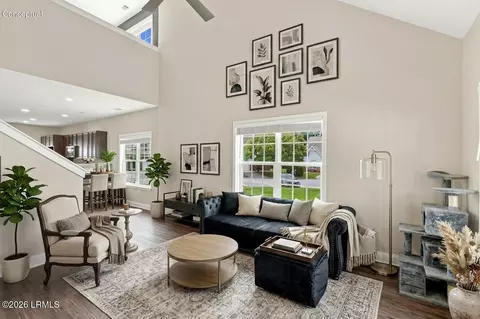 Living - 388 Dante Cir, Beaufort, SC 29906 photo 1 of 1