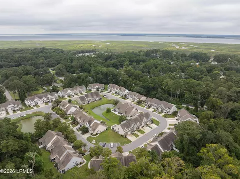 View/Area - 388 Dante Cir, Beaufort, SC 29906 photo 5 of 11